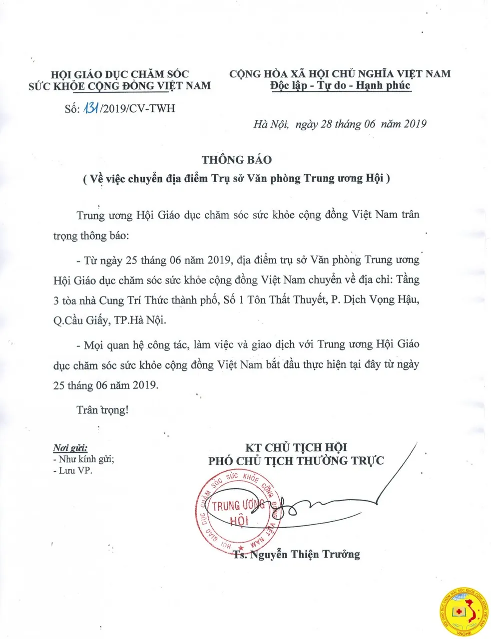 Ảnh: Thông báo về việc chuyển địa điểm trụ sở văn phòng Trung ương Hội