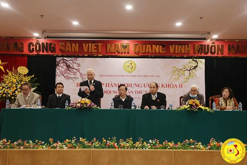 Ảnh: Hội nghị lần thứ 5 Ban Chấp hành Trung ương Hội khóa II
