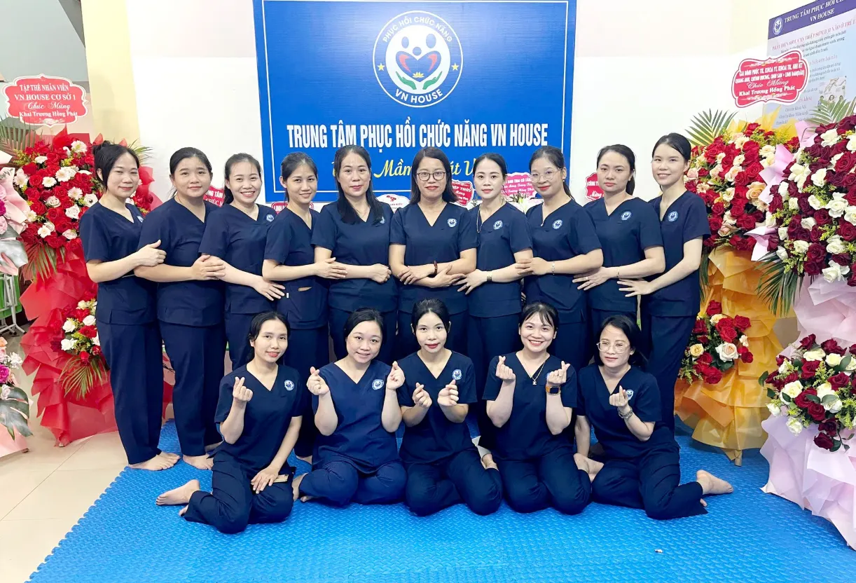 Ảnh: Trung tâm VN HOUSE khai trương chi nhánh tại Diễn Châu - Nghệ An