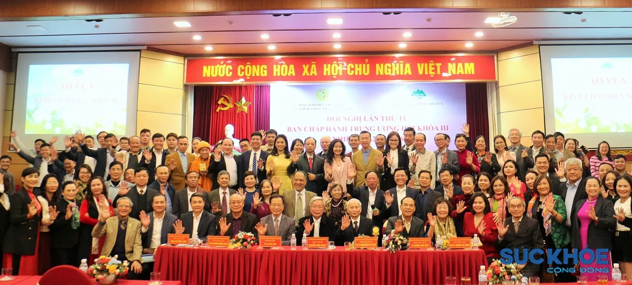 Ảnh: VACHE tổ chức thành công Hội nghị lần thứ Tư Ban Chấp hành Trung ương Hội khóa III, nhiệm kỳ 2021-2026