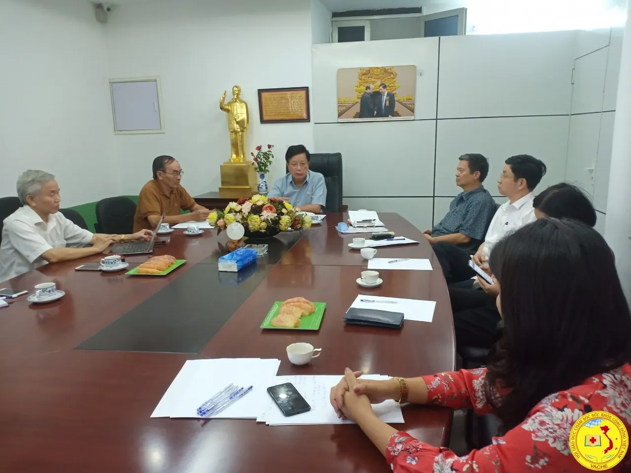 Ảnh: Chủ tịch Hội làm việc với Ban Tuyên truyền - Giáo dục